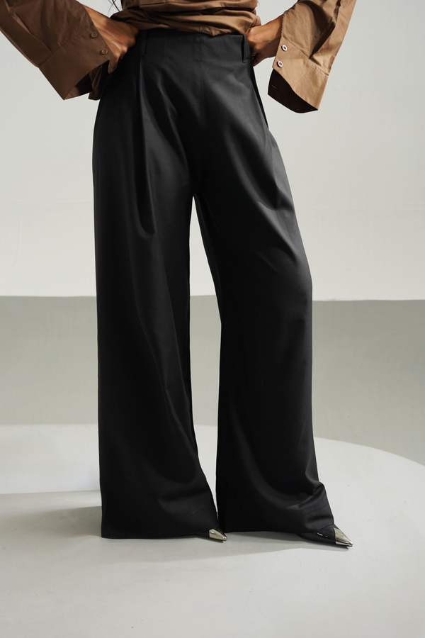 Black - Seamless Wide Legged