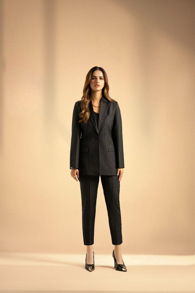 Victoria - Executive Suit (Limited Edition)